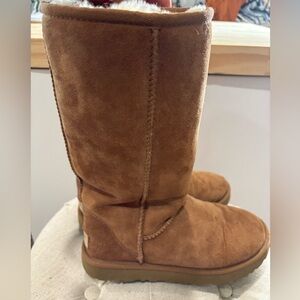 EUC UGG boots, Sz 6.